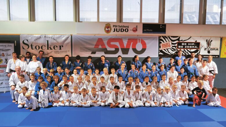 Gruppenfoto Sportler Judogala 2022